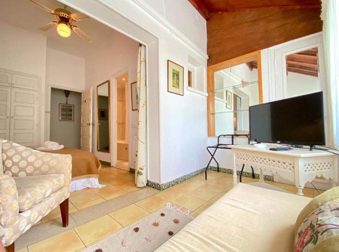 Plaza Corniche Hotel La Marsa Ngoại thất bức ảnh